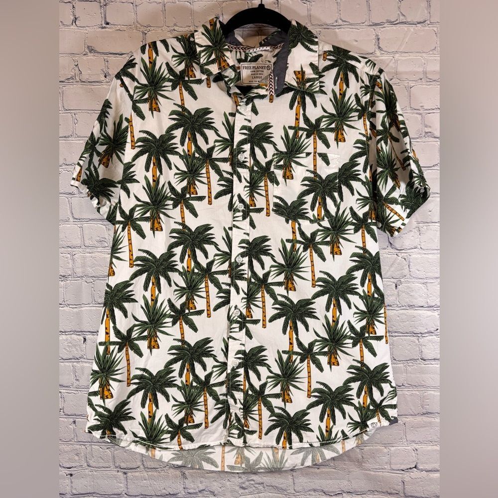 Free Planet‎ White Green Palm Trees Tropical Vacation Short Sleeve Shirt L